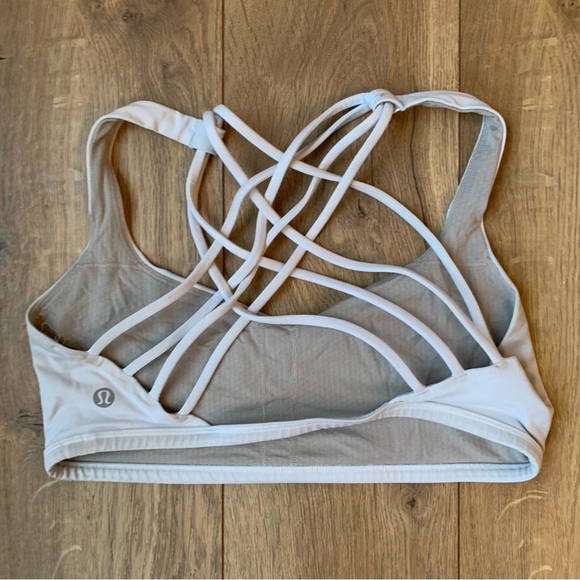 SOLD Lululemon Free to Be Serene Bra - Picture 2 of 3